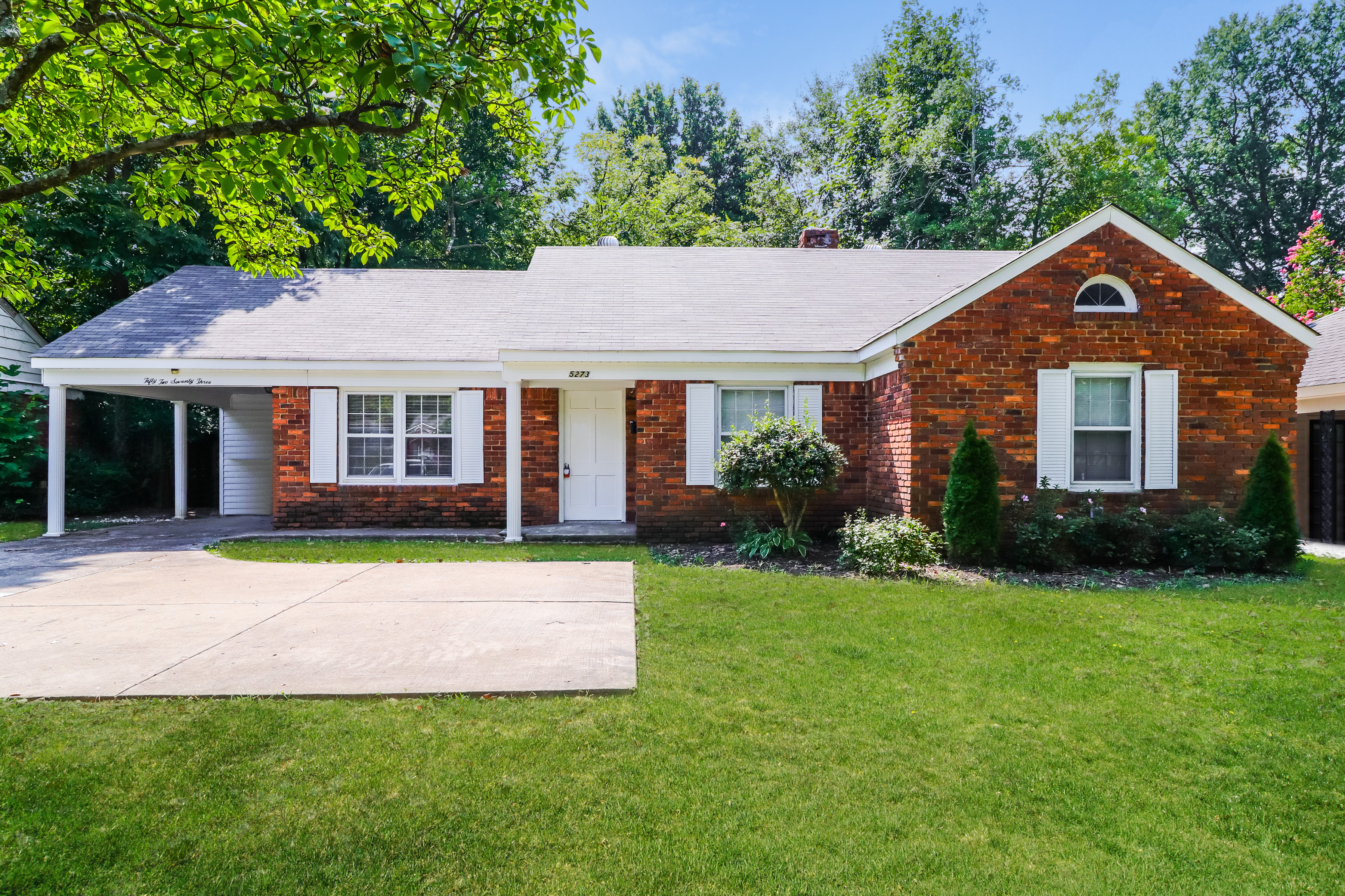 5273 Quince Rd Memphis, TN 38117